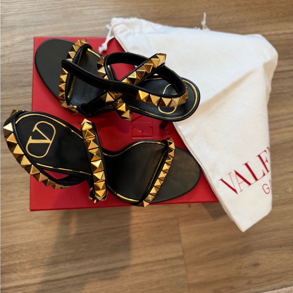 Valentino Women's Black and Gold Studded Sandals